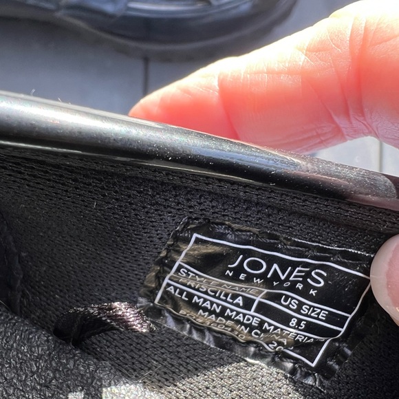 Jones NewYork brand new tassel patent leather loafers size 8.5 - Picture 2 of 5